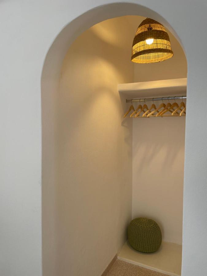 Cal Day Rooms Santorini Perissa  Buitenkant foto