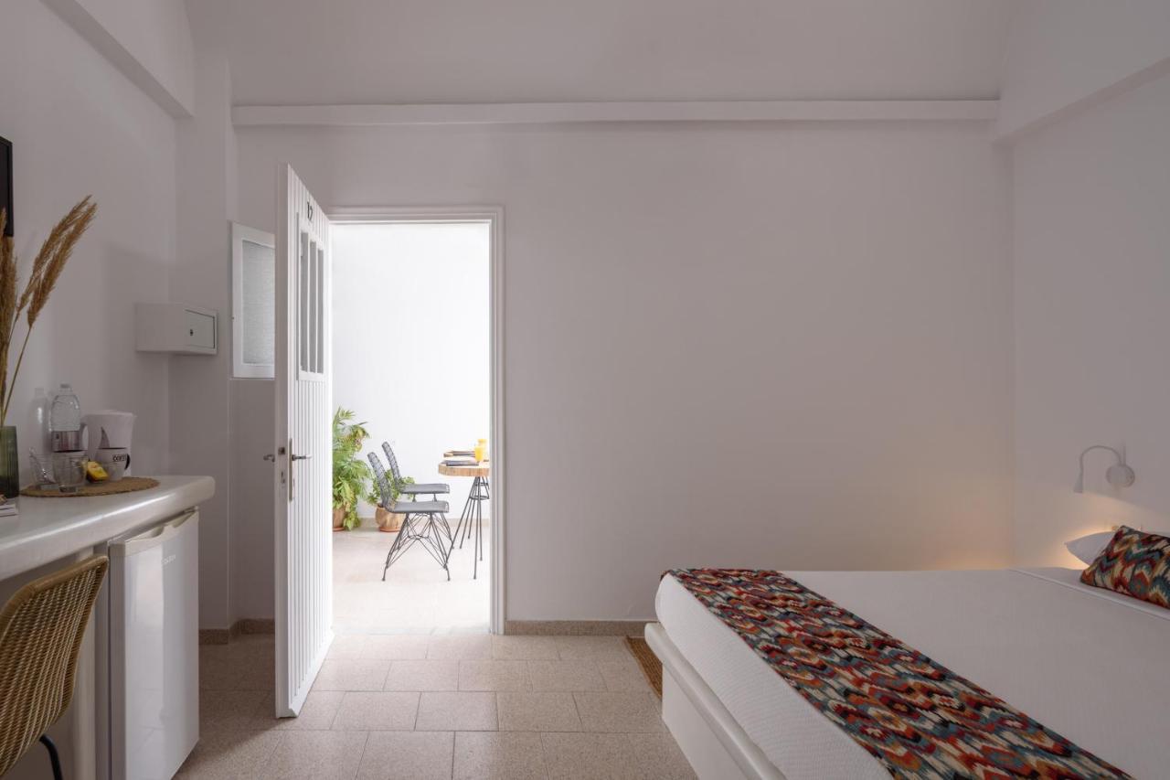 Cal Day Rooms Santorini Perissa  Buitenkant foto