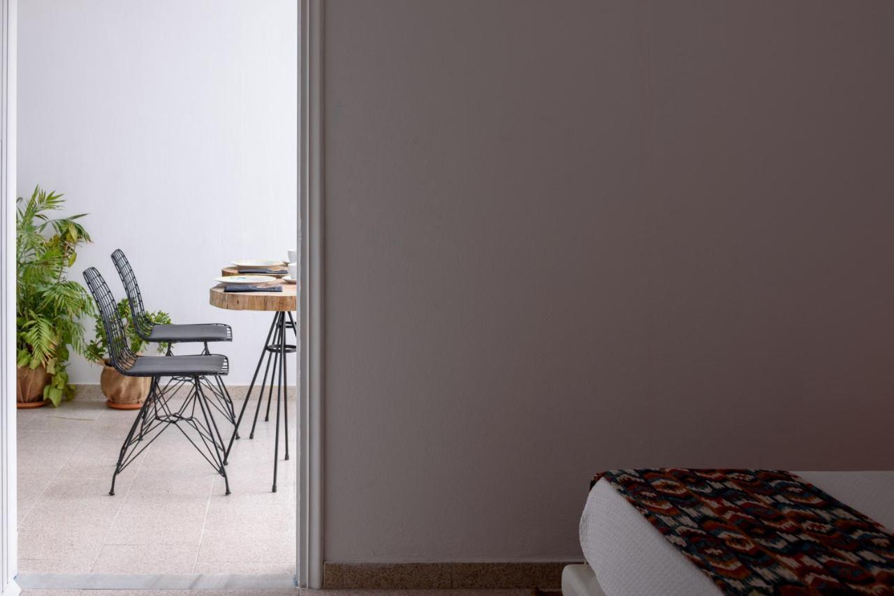 Cal Day Rooms Santorini Perissa  Buitenkant foto