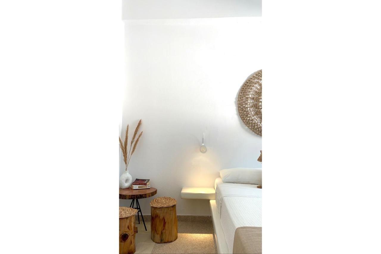 Cal Day Rooms Santorini Perissa  Buitenkant foto