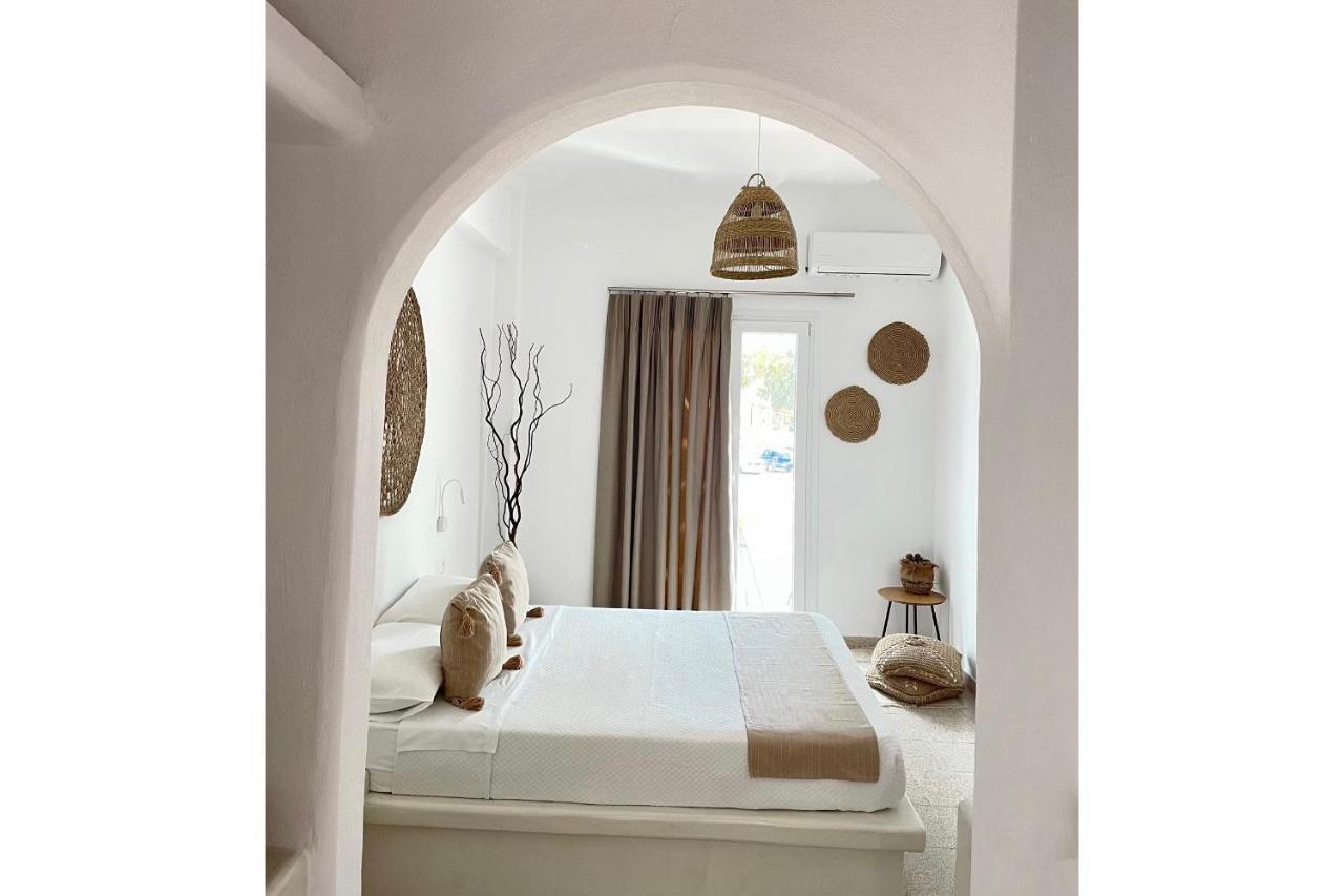 Cal Day Rooms Santorini Perissa  Buitenkant foto